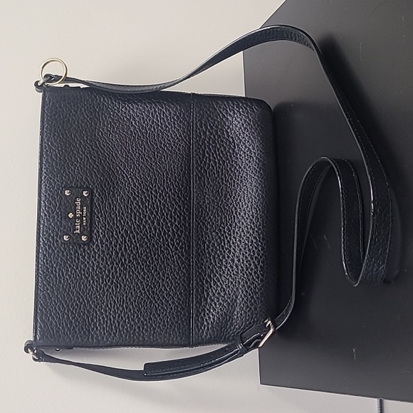 kate spade Handbags - Kate Spade Cross Body Bag Black Purse Pocketbook